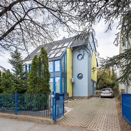 Kozponti Teraszos Klimas Apartman * Heviz
