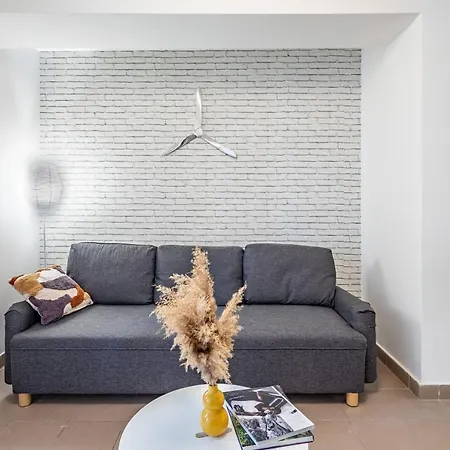 Kozponti Teraszos Klimas Apartman *