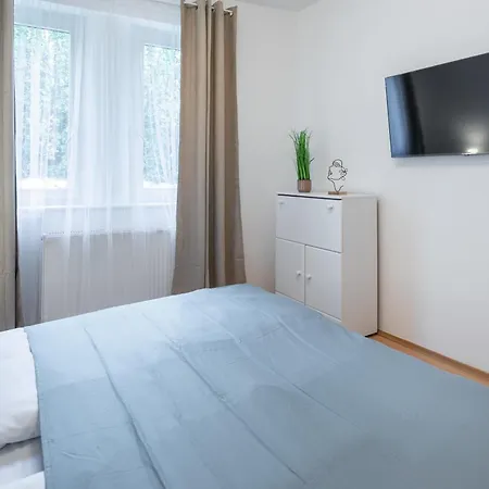 Apartment Kozponti Teraszos Klimas Apartman Heviz