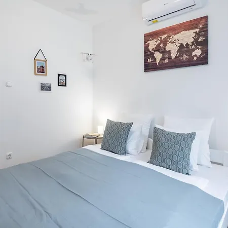Apartment Kozponti Teraszos Klimas Apartman Heviz