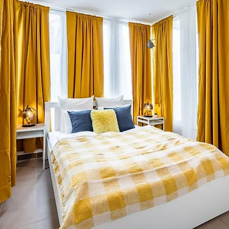 Kozponti Teraszos Klimas Apartman Apartment Heviz