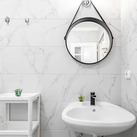 Kozponti Teraszos Klimas Apartman Apartment Heviz