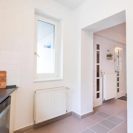 Apartment Kozponti Teraszos Klimas Apartman Heviz