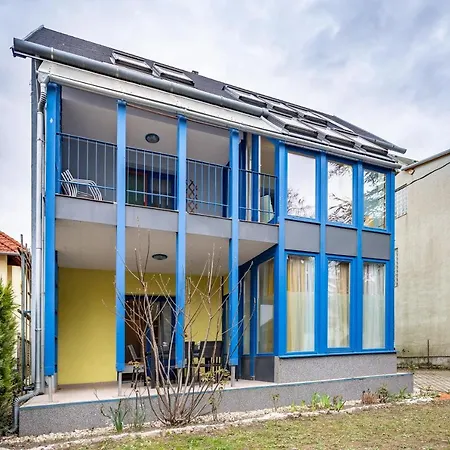 Kozponti Teraszos Klimas Apartman Heviz