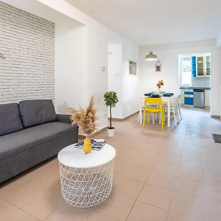 Kozponti Teraszos Klimas Apartman *